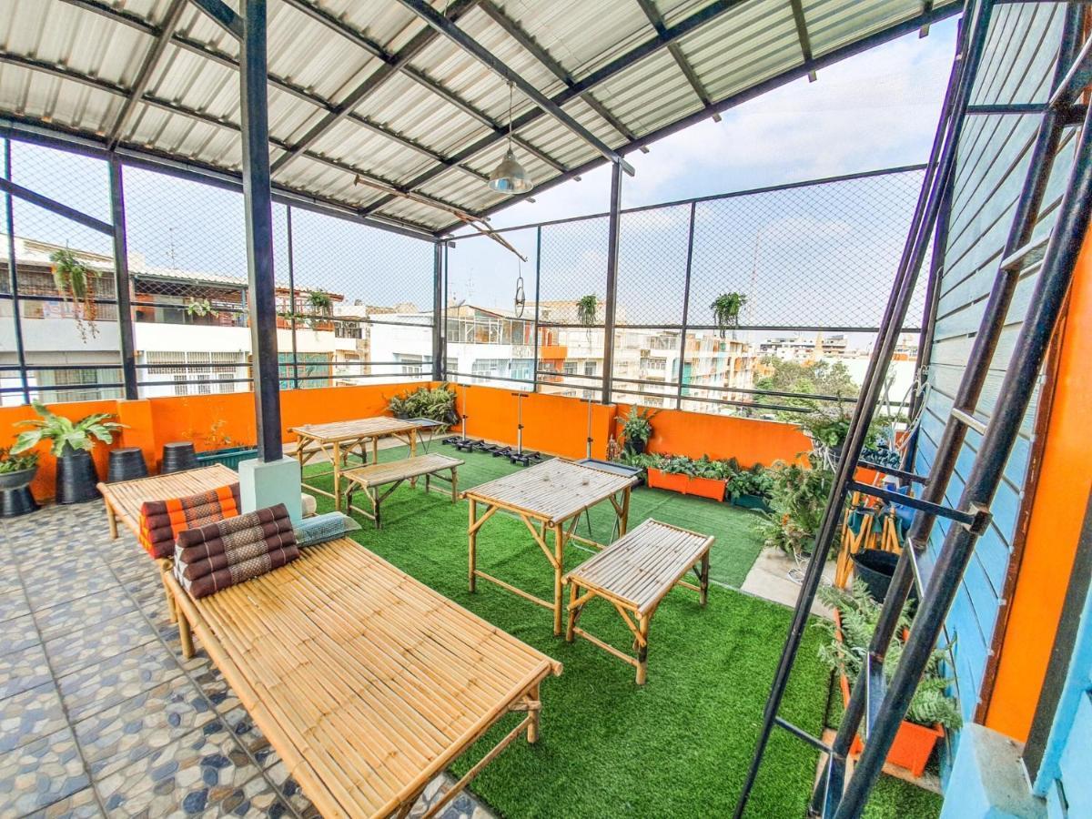 Bangkok Canale Home At Khaosarn Exterior photo